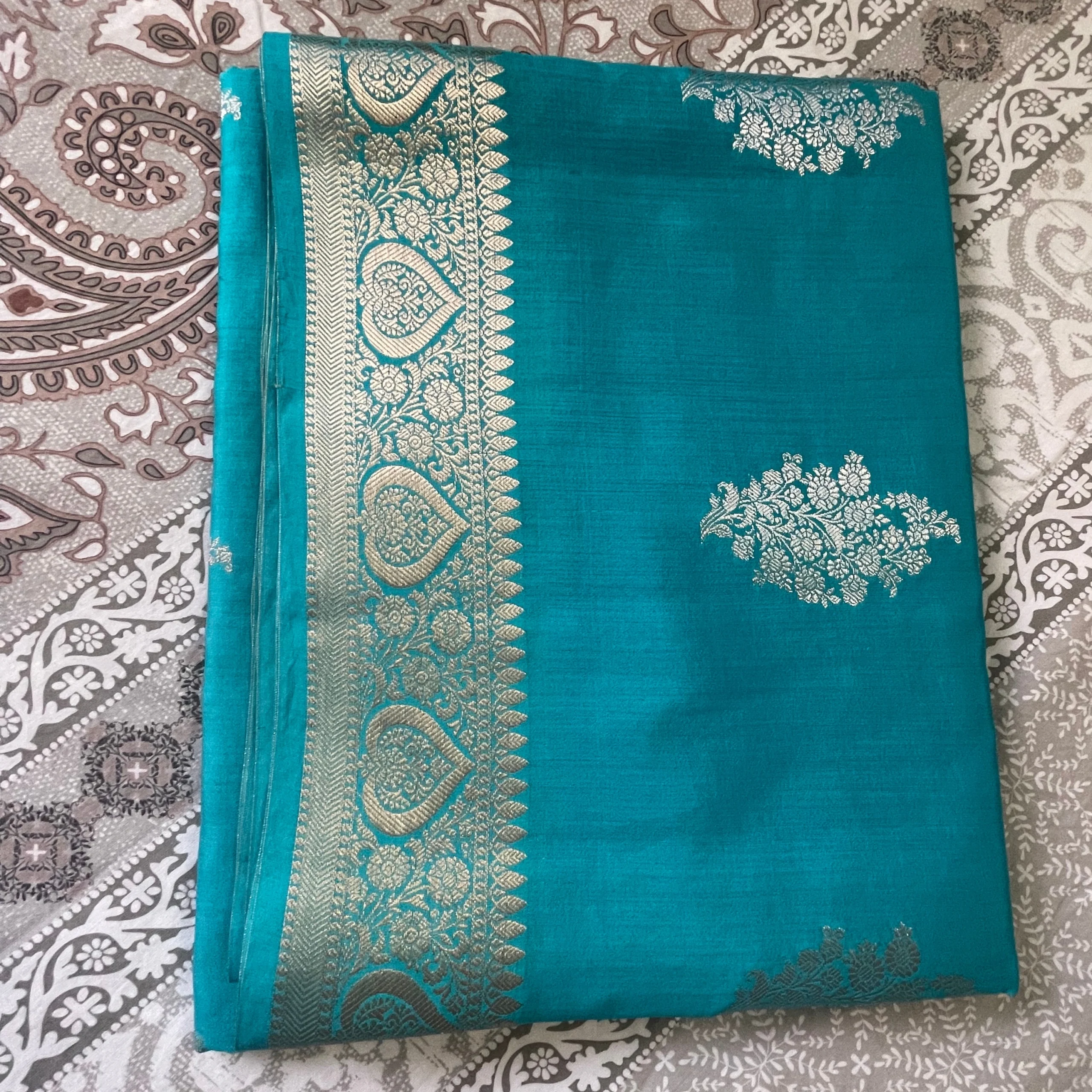 chiniya-silk-03