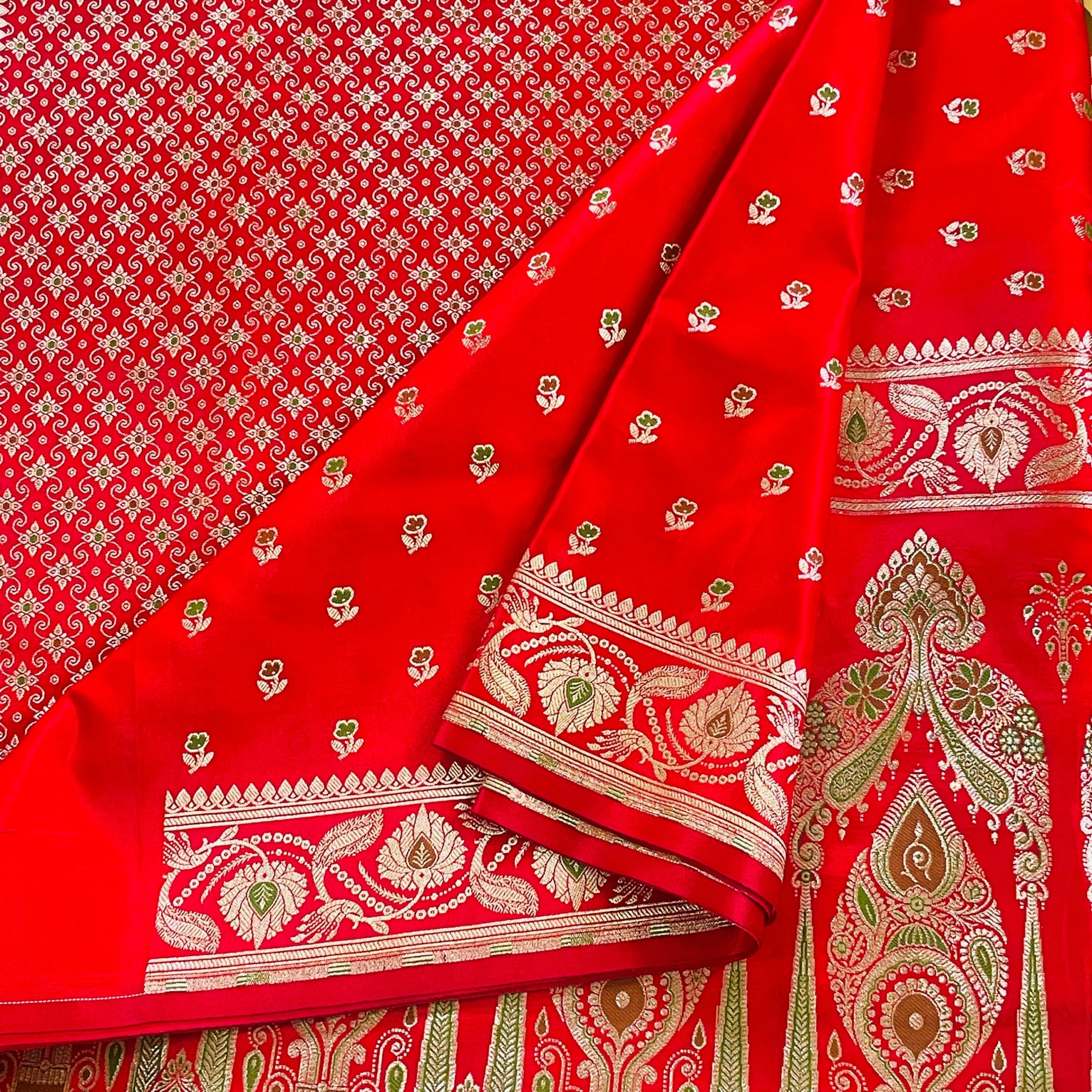 classic-crimson-03