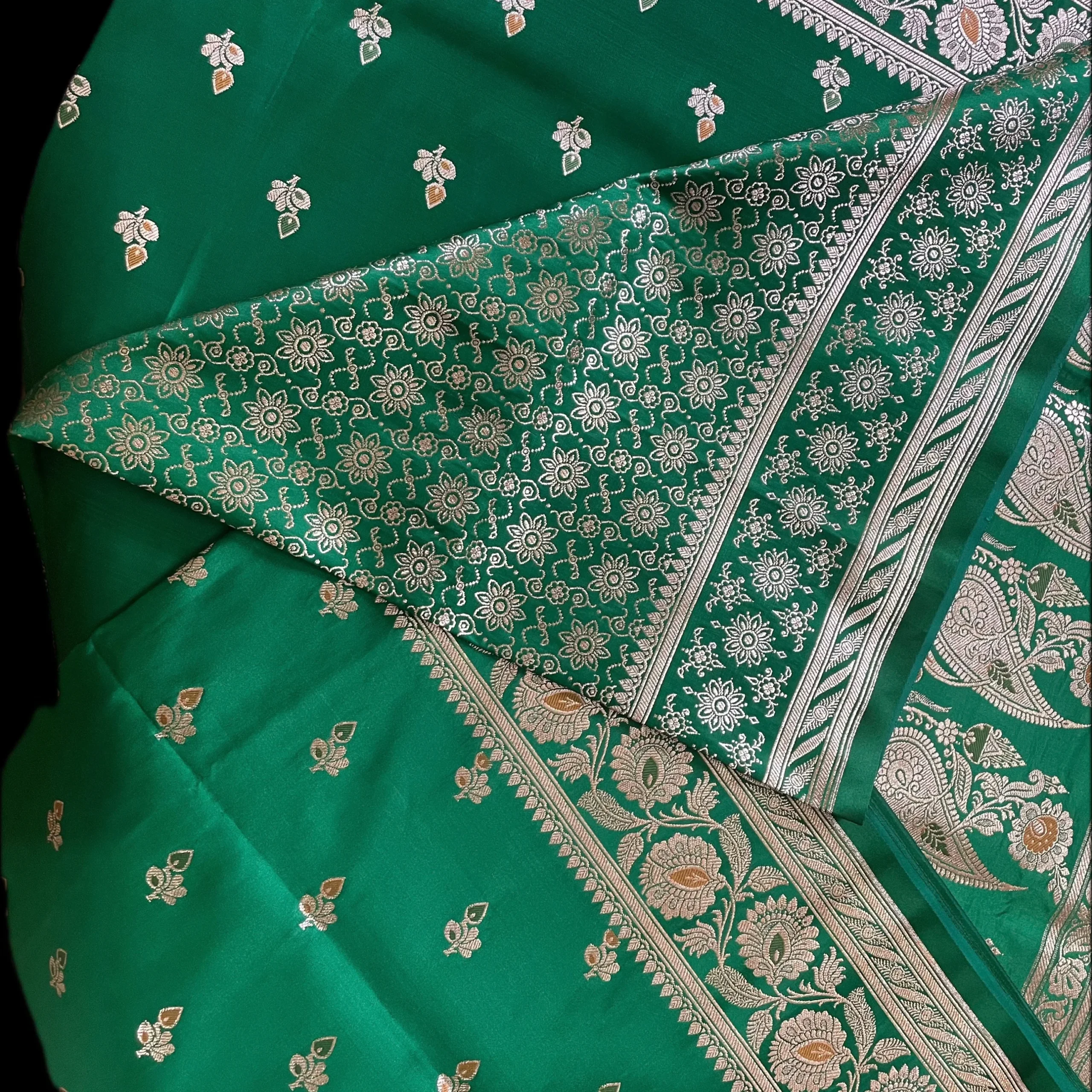 emerald-green-02