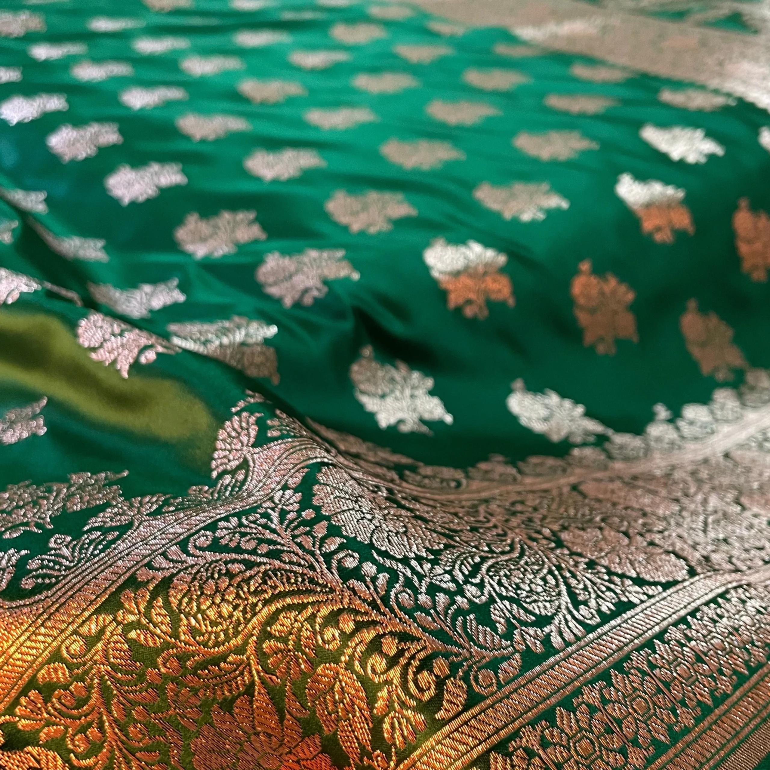 emerald-green-motifs-07