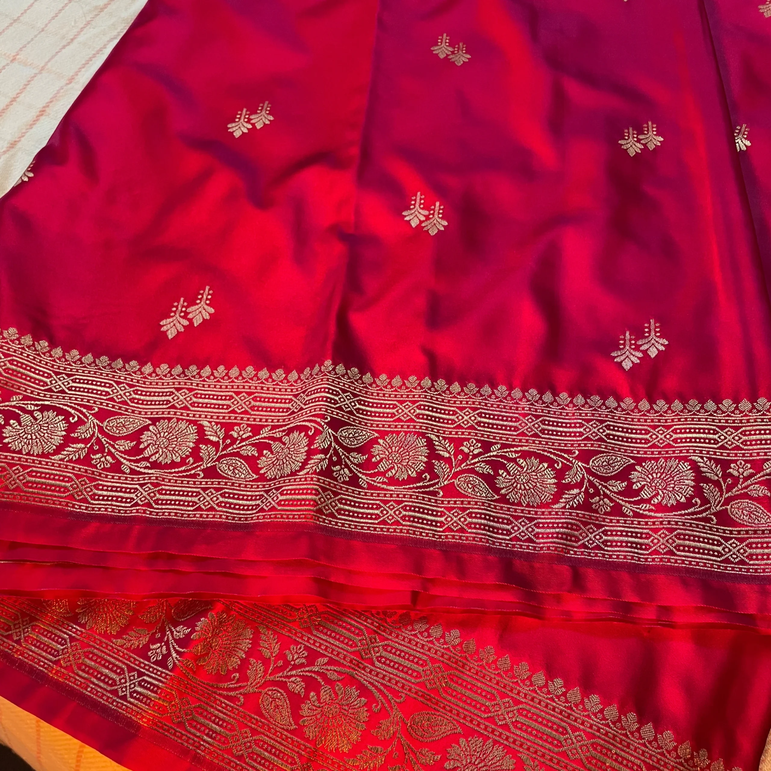 hot-pink-motifs-09