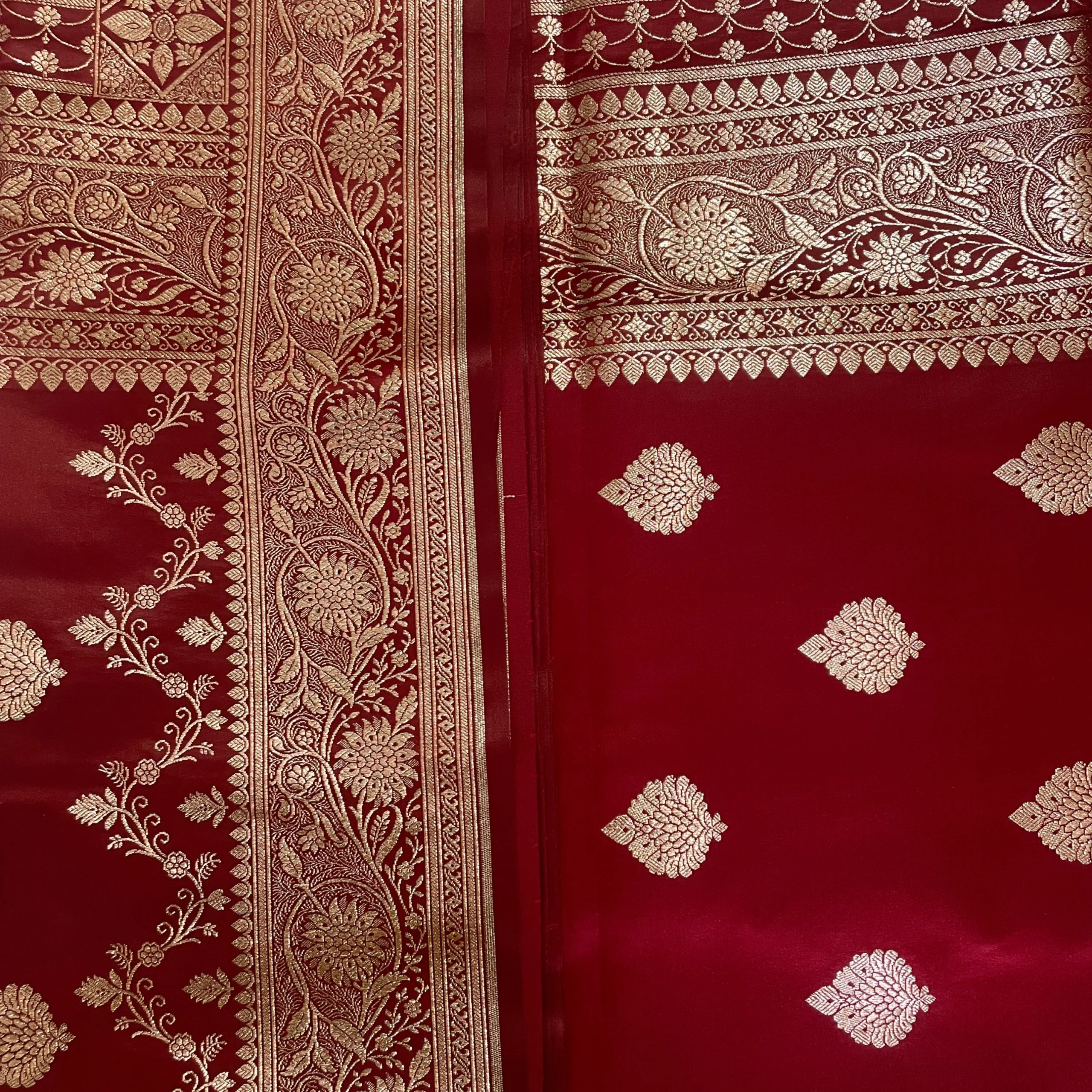 maroon-motifs-02