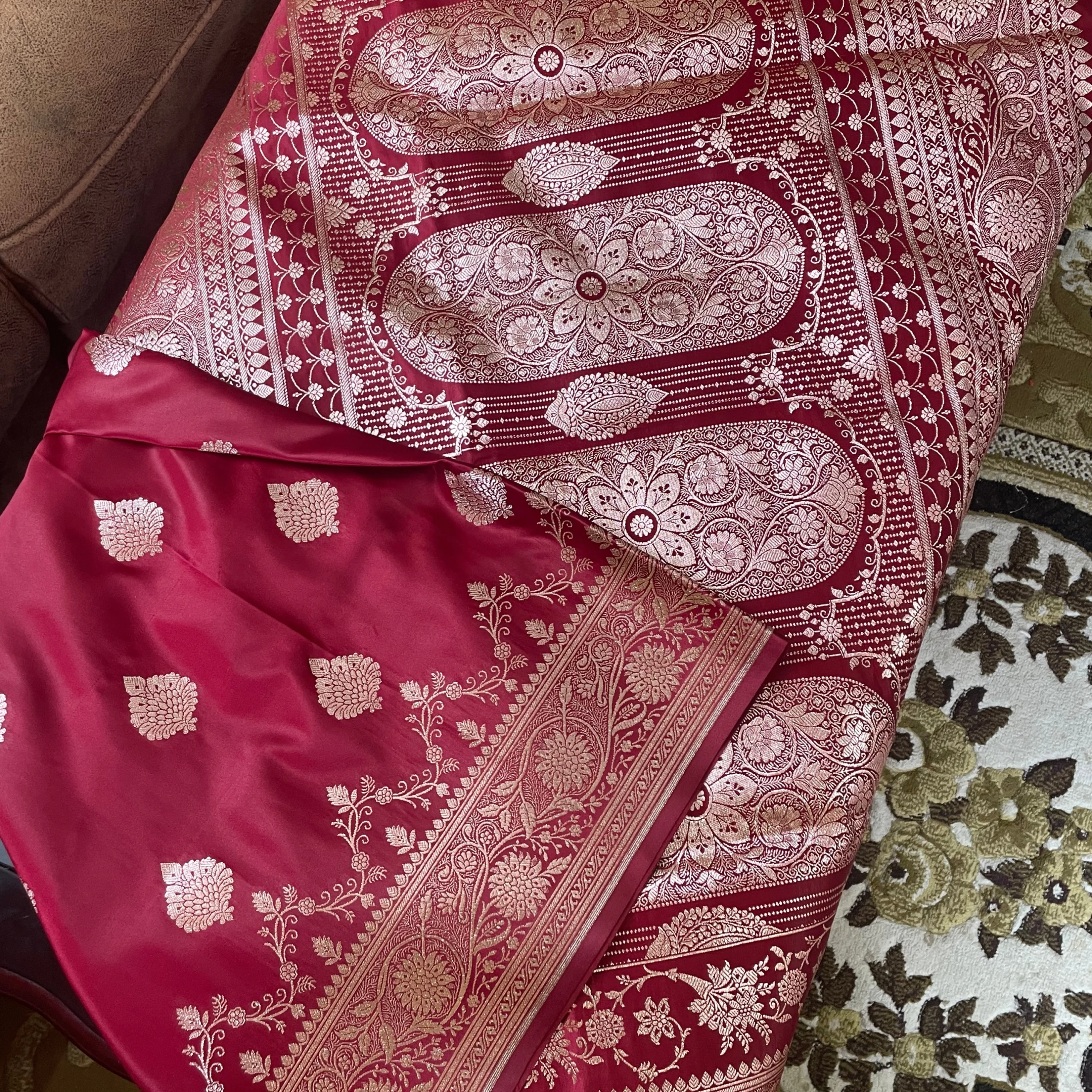 maroon-motifs-03