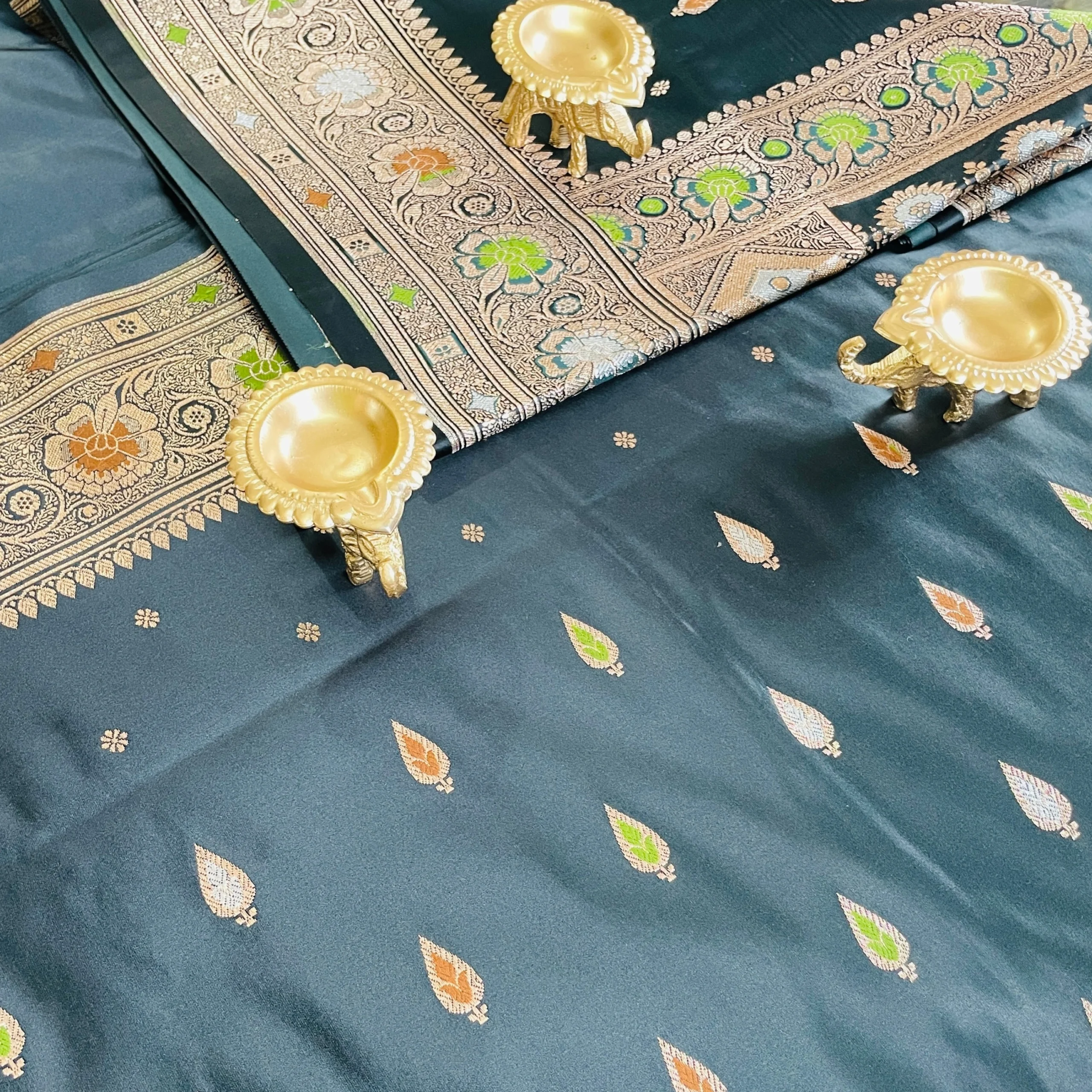 midnight-sage-black-meenakari-05